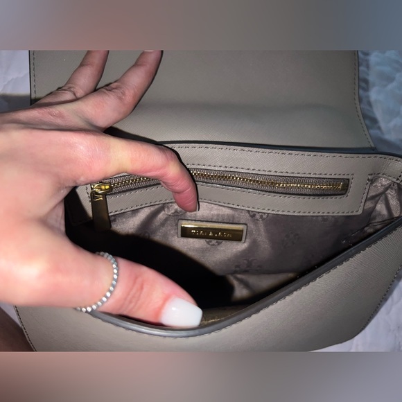 Crossbody bag - Picture 5 of 8